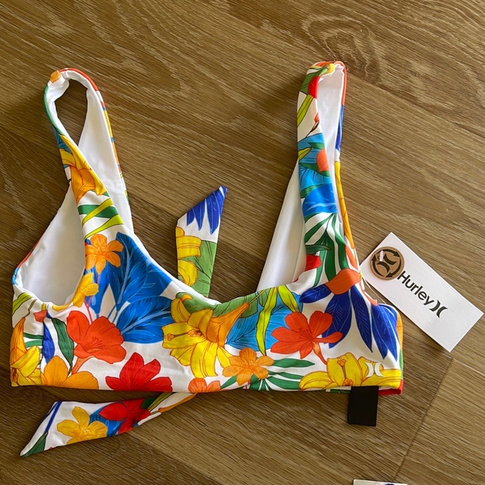 Hurley Beach Botanic Bikini Set 🌺 🏝️ - Picture 4 of 16